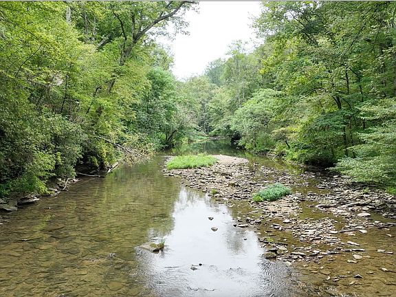 5th image of 1045 Jones Mill Rd