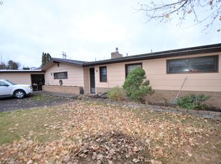 3 NE Nelson Dr, Pendleton, OR 97801