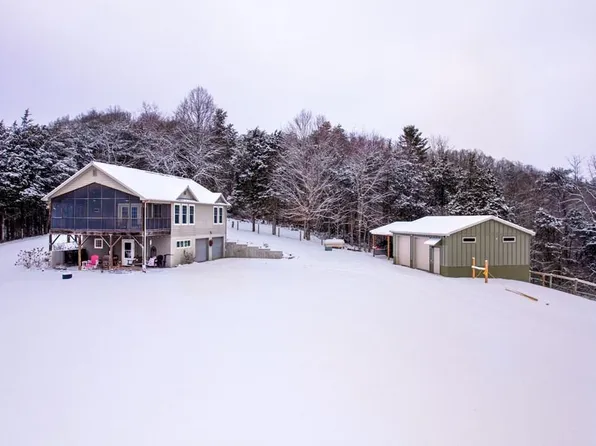 18400 Remine Rd, Meadowview, VA 24361