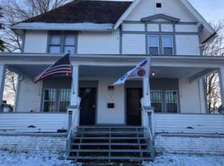 916 3rd St SW, Canton, OH 44707