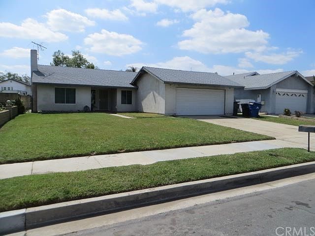 1st image of 2626 E Canterbury Trl