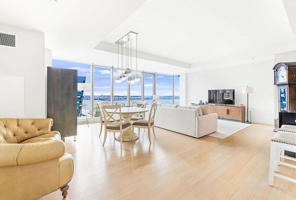 1st image of 135 Seaport Blvd #2201