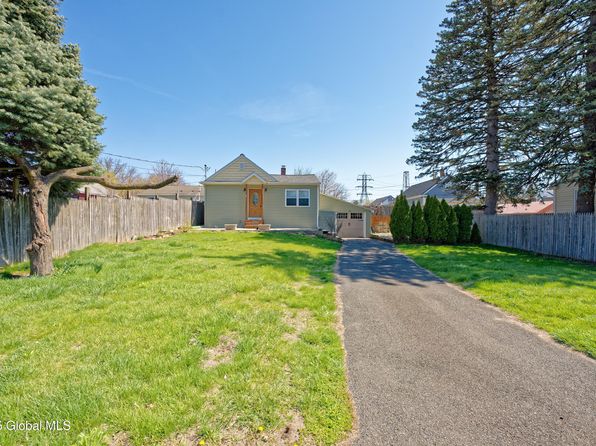 27 Corthell Street, Albany, NY 12205