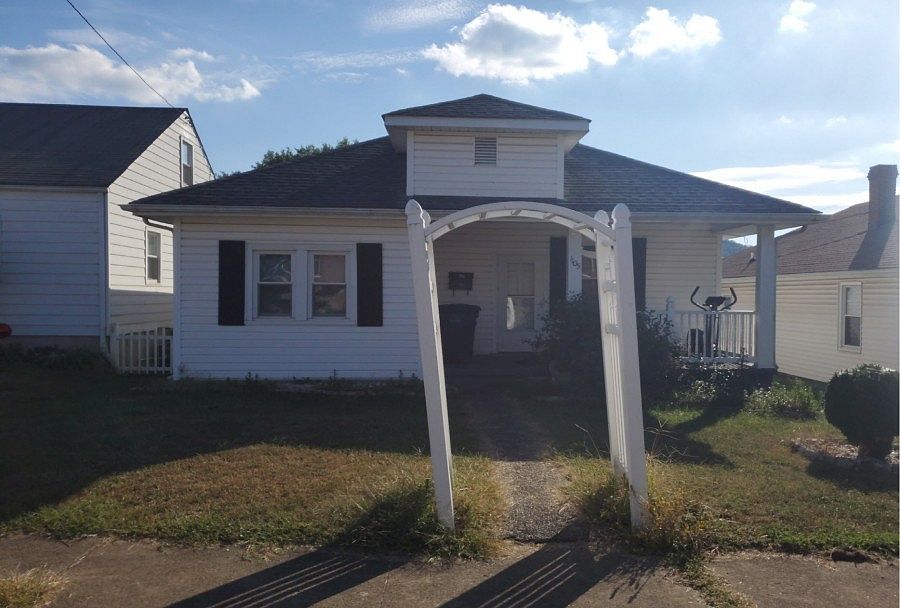 1st image of 1105 Pechin Ave SE