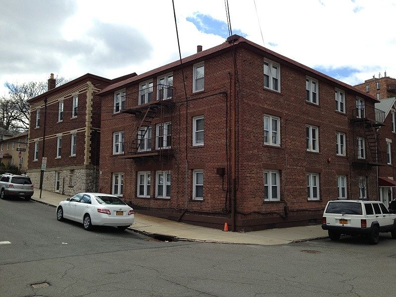 1st image of 81 Wallace St APT 3E