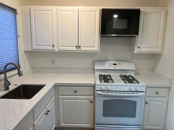 5th image of 948 15th Ave #948
