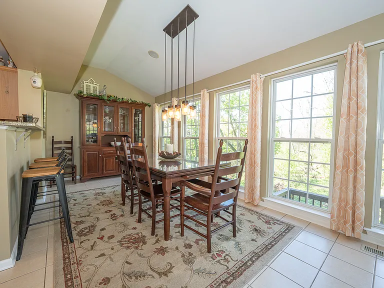 903 Maplewood Dr — Photo 27