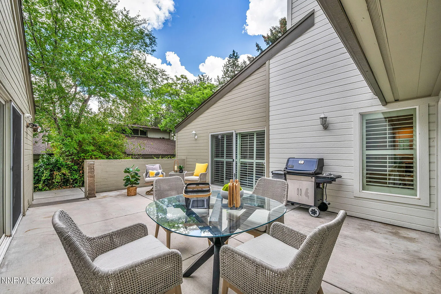 3904 Henry Ct photo 1