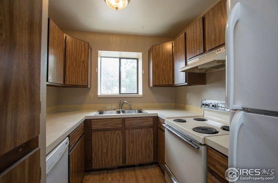 2nd image of 1919 Ross Ct APT B