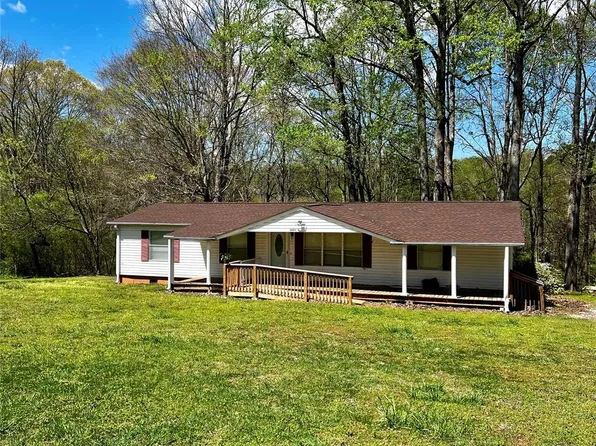 2695 Hopewell Church Rd, Sherrills Ford, NC 28673