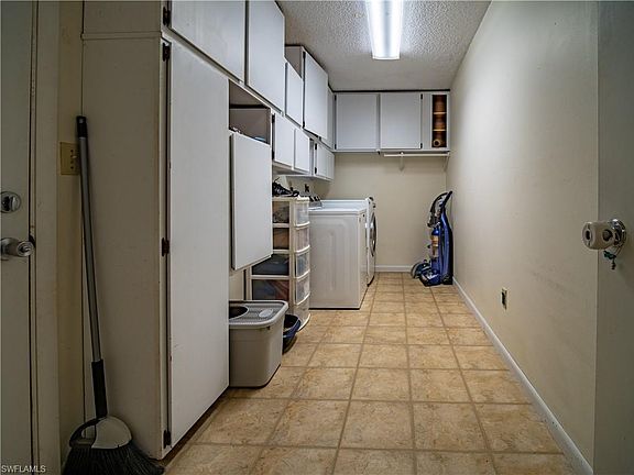 4th image of 1355 Torreya Cir