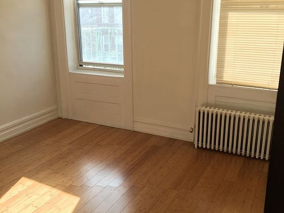 5th image of 4312 34th Ave APT 2