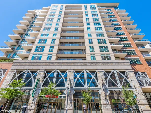 230 W Division St APT 1202, Chicago, IL 60610