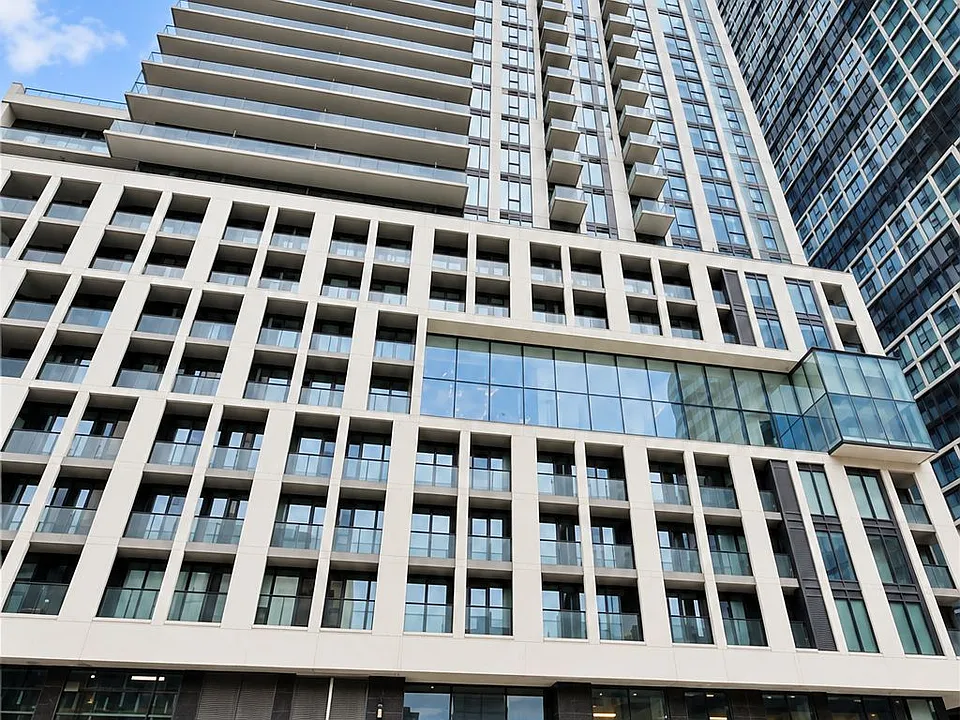 251 Jarvis St #2502