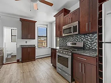 422 Madison St #4R7 — Photo 11