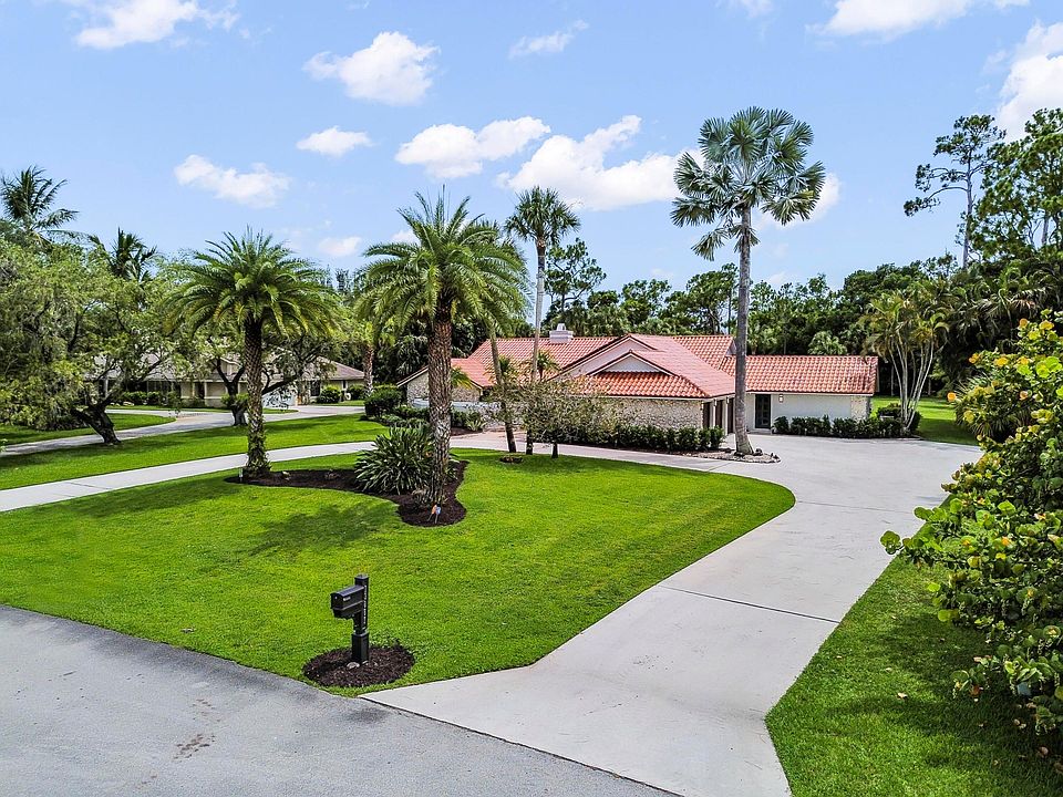 1st image of 13067 Doubletree Circle