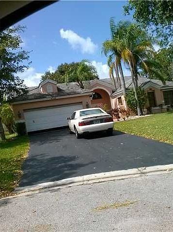 2nd image of 4728 NW 98th Ln