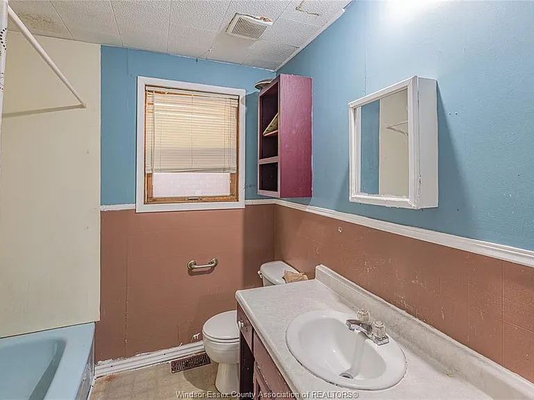526 Josephine Ave — Photo 12