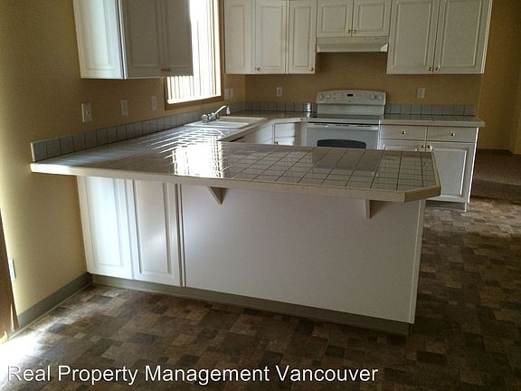 4th image of 16311 NE 88th Way