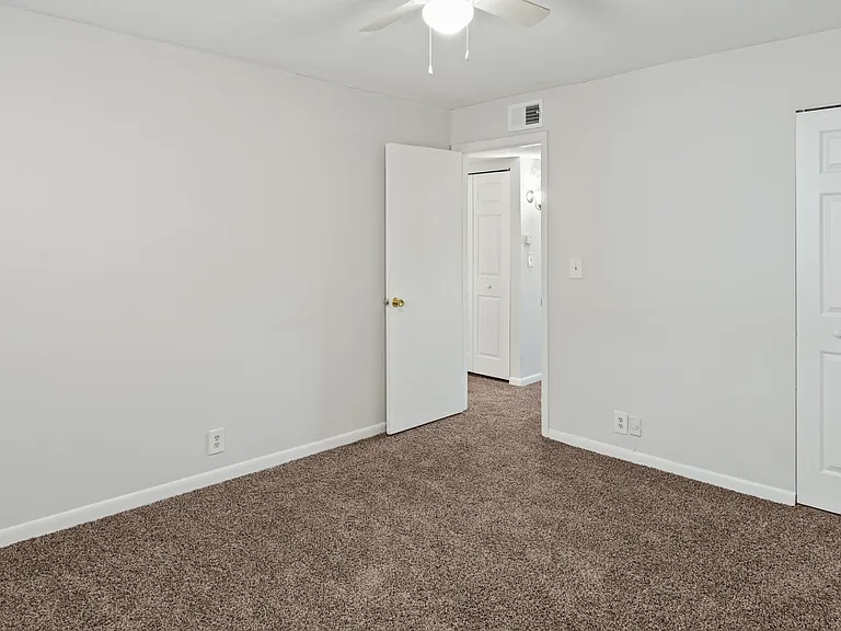 1870 Frankfort Ave #4 — Photo 16