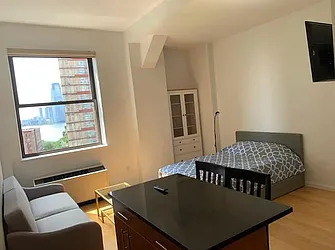 Rented by New York Residence