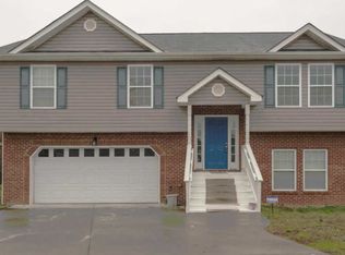 1198 N Moore Rd, Chattanooga, TN 37411