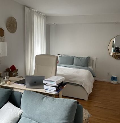 2nd image of 600 Laurier Ave W #33