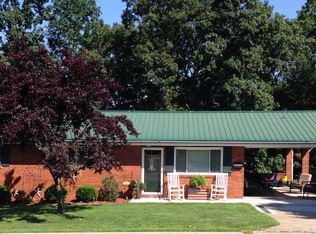 210 Edgewood Cir, Ripley, WV 25271