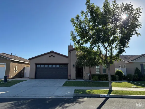 207 Tiffany Dr, Bakersfield, CA 93312