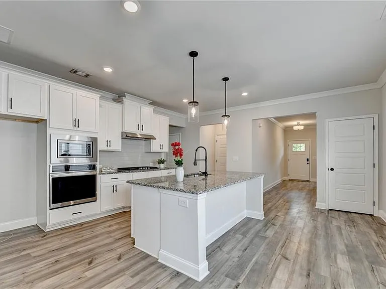 1854 Westfall Lndg — Photo 10