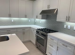 208 Oak Frst, Irvine, CA 92618