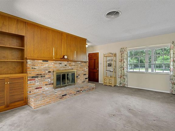 2nd image of 4200 CLEVELAND HEIGHTS BOULEVARD