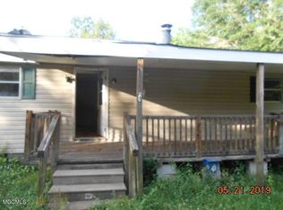 5305 Wildwood Rd, Moss Point, MS 39562