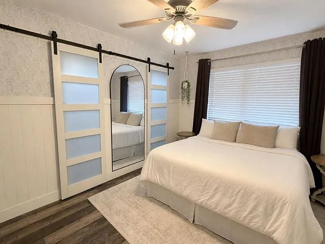 2 bed, 2.5 bath, $3,200 — Photo 3