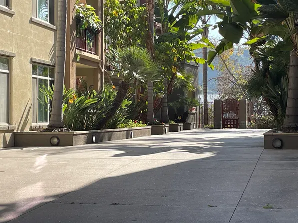 8211 Station Village Ln, San Diego, CA