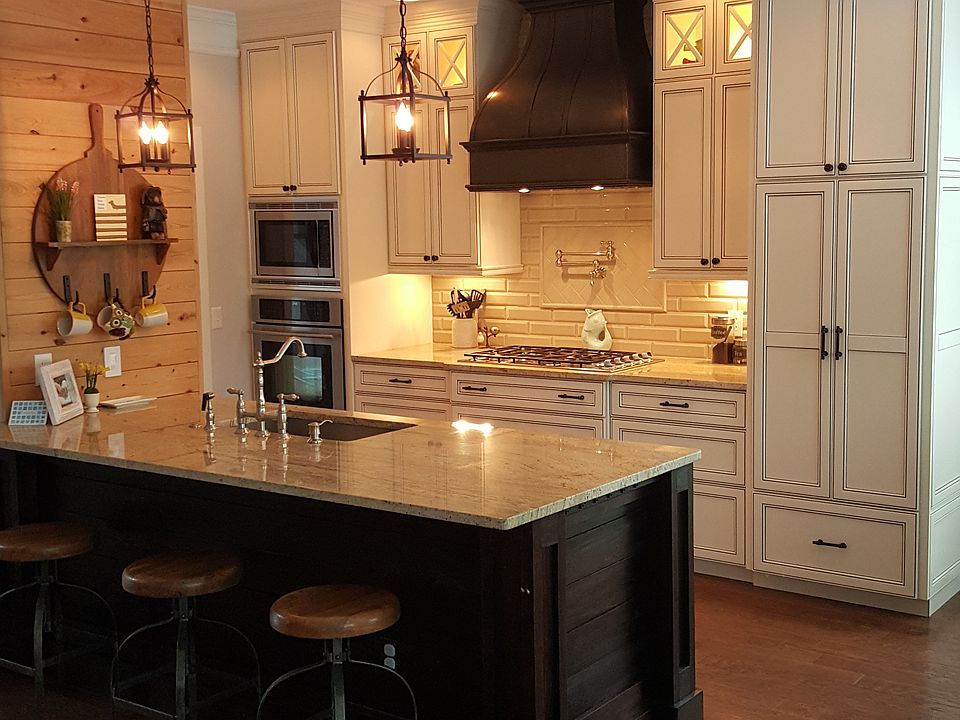 Brand New Custom Kitchen