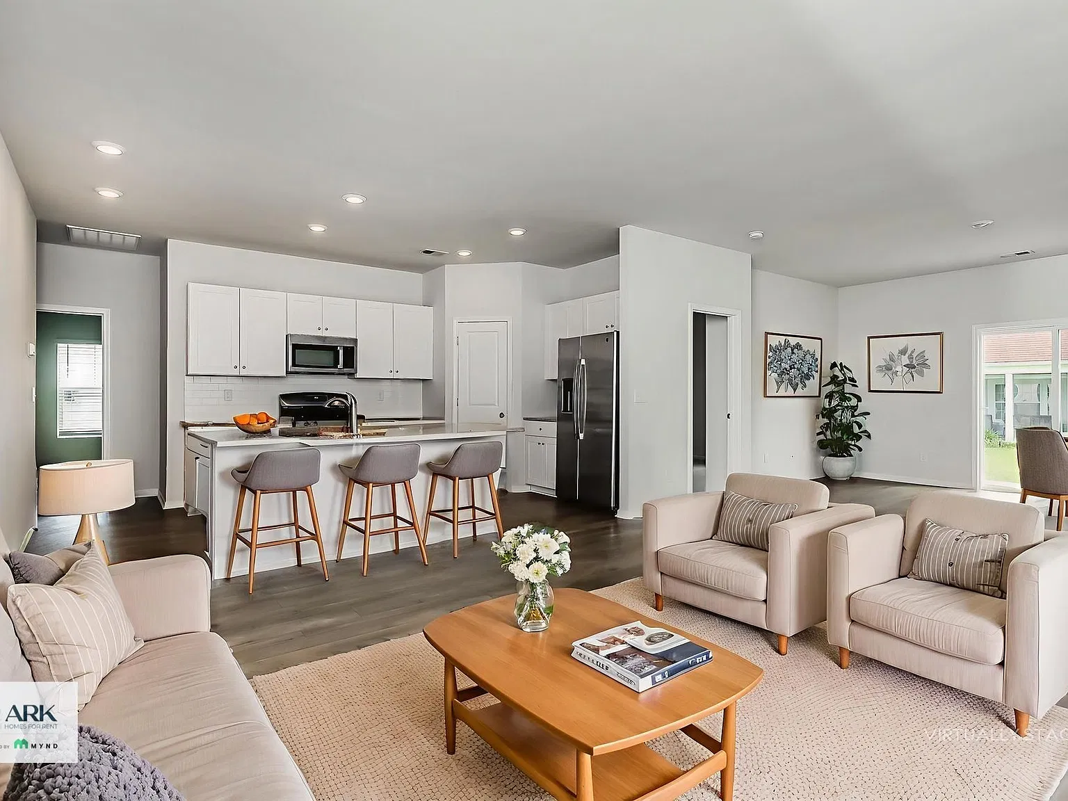 4 bed, 2.0 bath, 1779 sqft, $2,265 — Photo 2