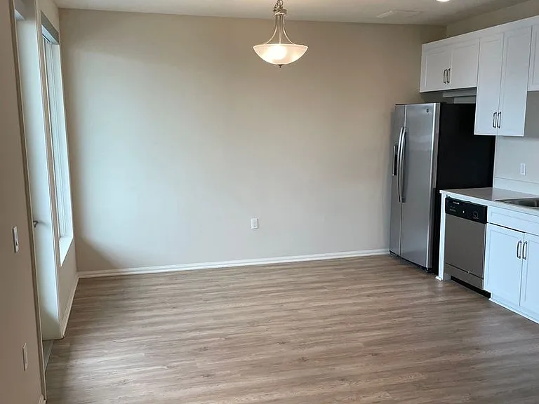 288 Center St. — Photo 17