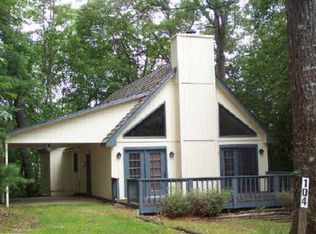 104 Saddleback Cir, Dillard, GA 30537