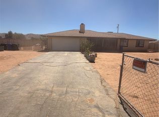 16661 Pawnee Rd, Apple Valley, CA 92307