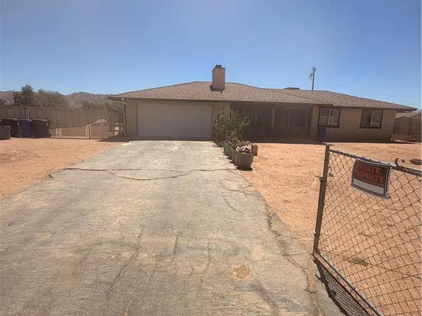 16661 Pawnee Rd, Apple Valley, CA 92307