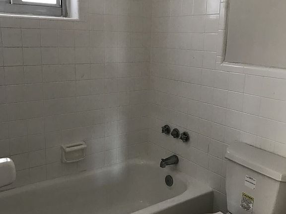 3rd image of 13020 NE 6th Ave APT 207