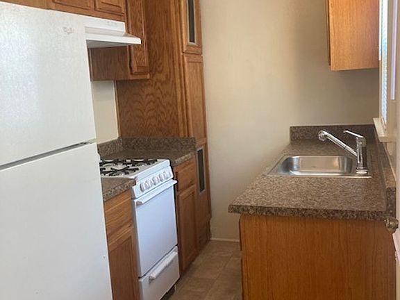 3rd image of 1065-75 E 1st St #10659