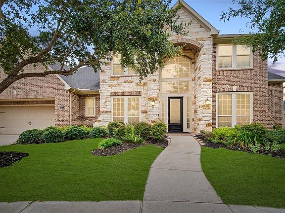3rd image of 2527 Brandyshire Drive