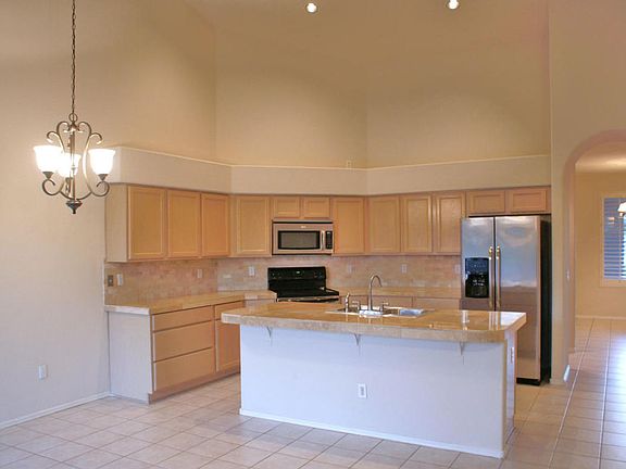 3rd image of 21109 N 63rd Dr