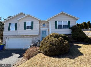 77 Piston Ct, Stewartstown, PA 17363