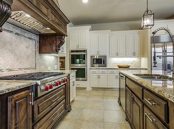 4th image of 12185 Winding Hollow Ln