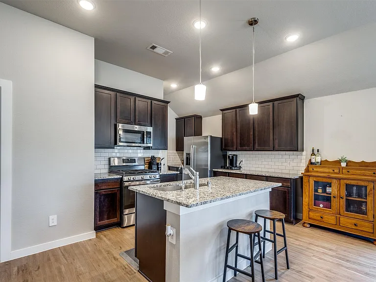 949 Gentle Moss Dr — Photo 22