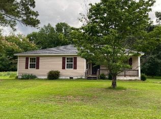 948 Fountain Park Dr, Kinston, NC 28504