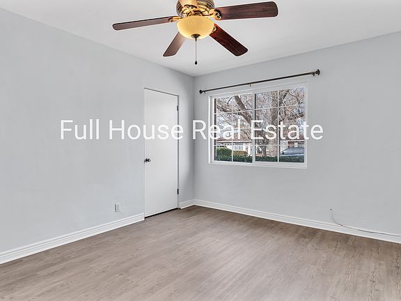 3rd image of 2426 Hendola Dr NE